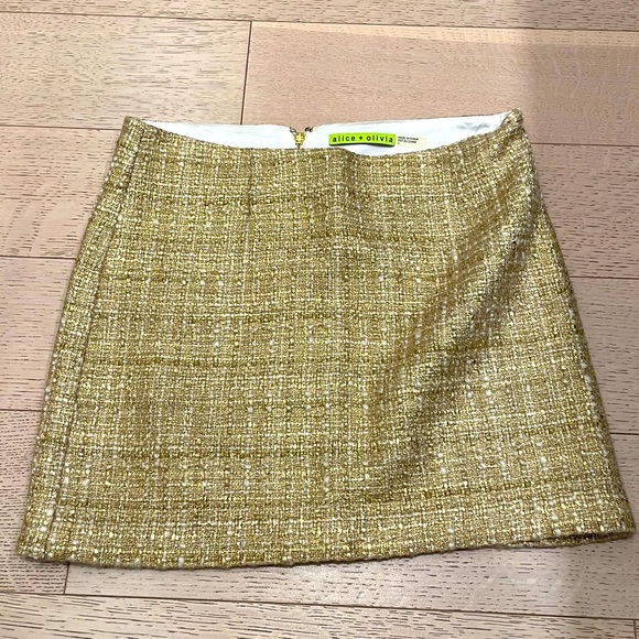 Alice + Olivia Gold Mini Skirt - Picture 3 of 5